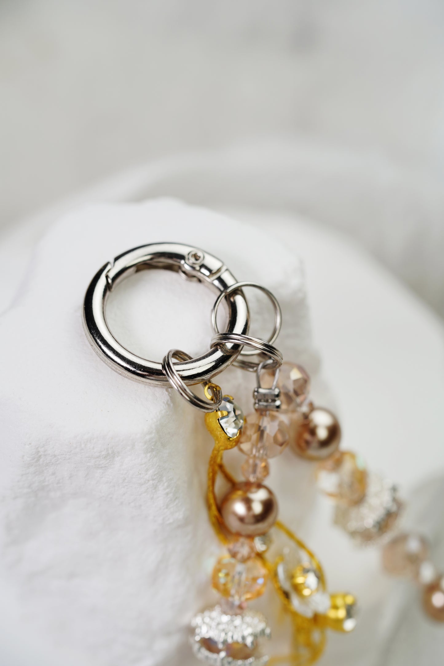 幻のビーズチェーン、ファッションの奇遇を開く