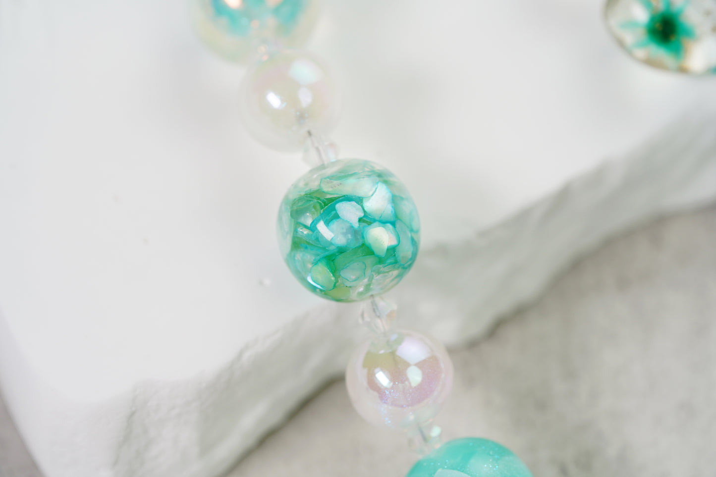 個性的な組み合わせをプレイして、このアクリルチェーンは生活を面白くします！