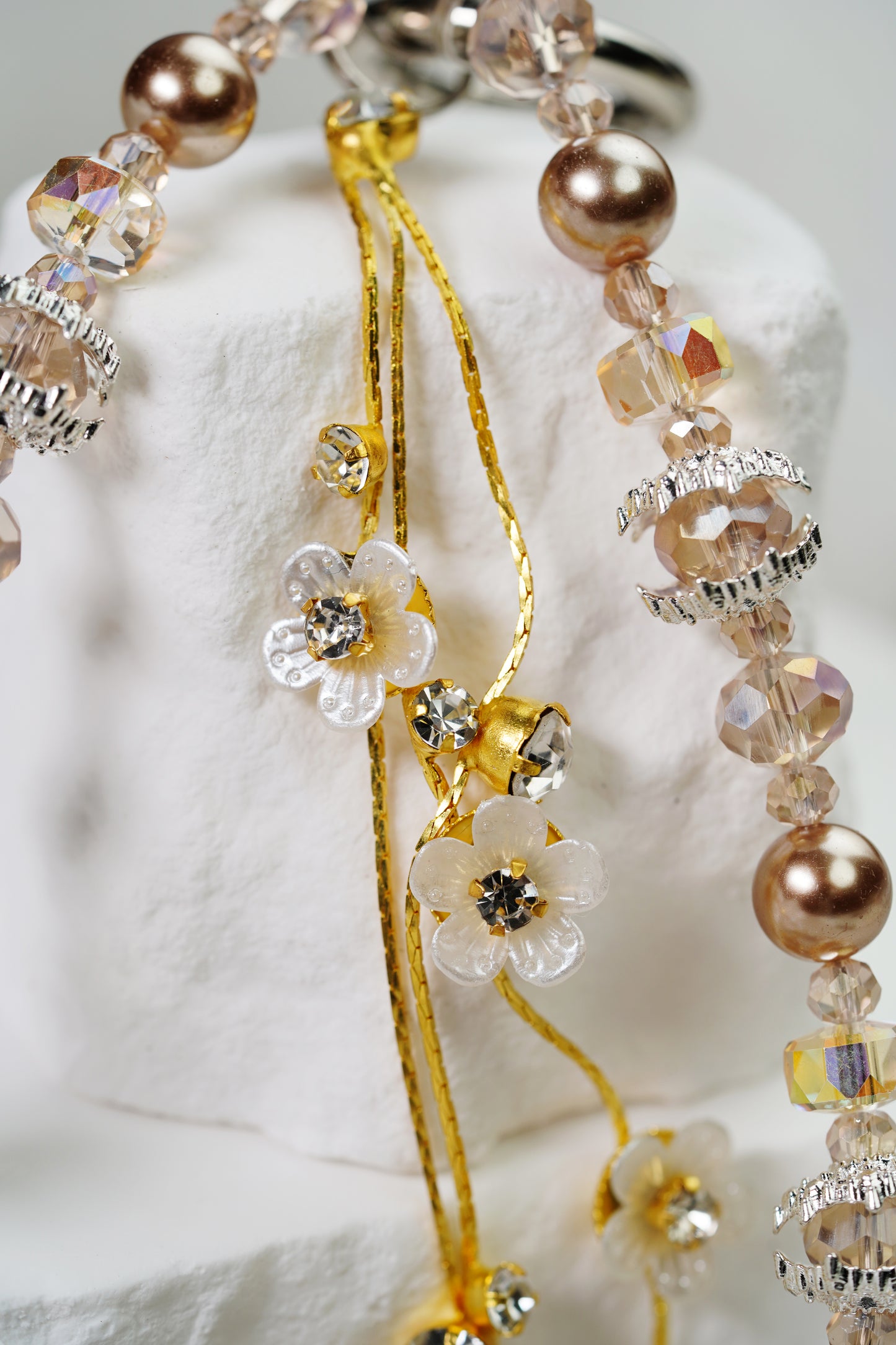 幻のビーズチェーン、ファッションの奇遇を開く