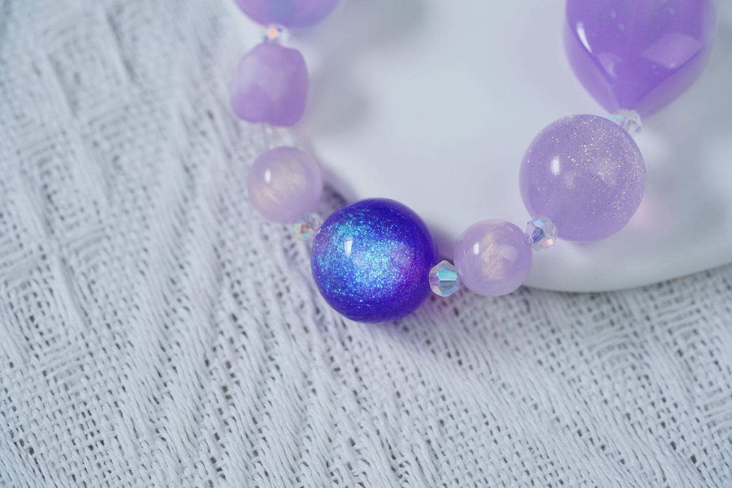 星と愛は鎖の間に隠れている