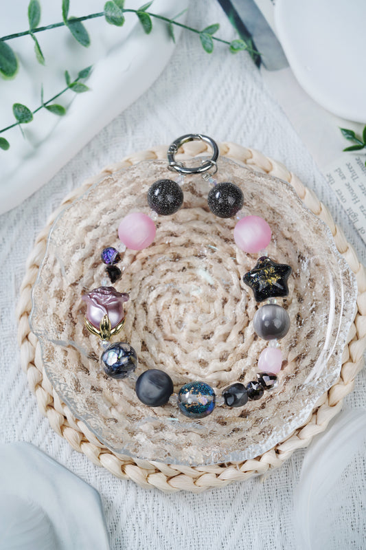 幻想的なミックス風チェーンが、あなたのおしゃれな日常を明るくします