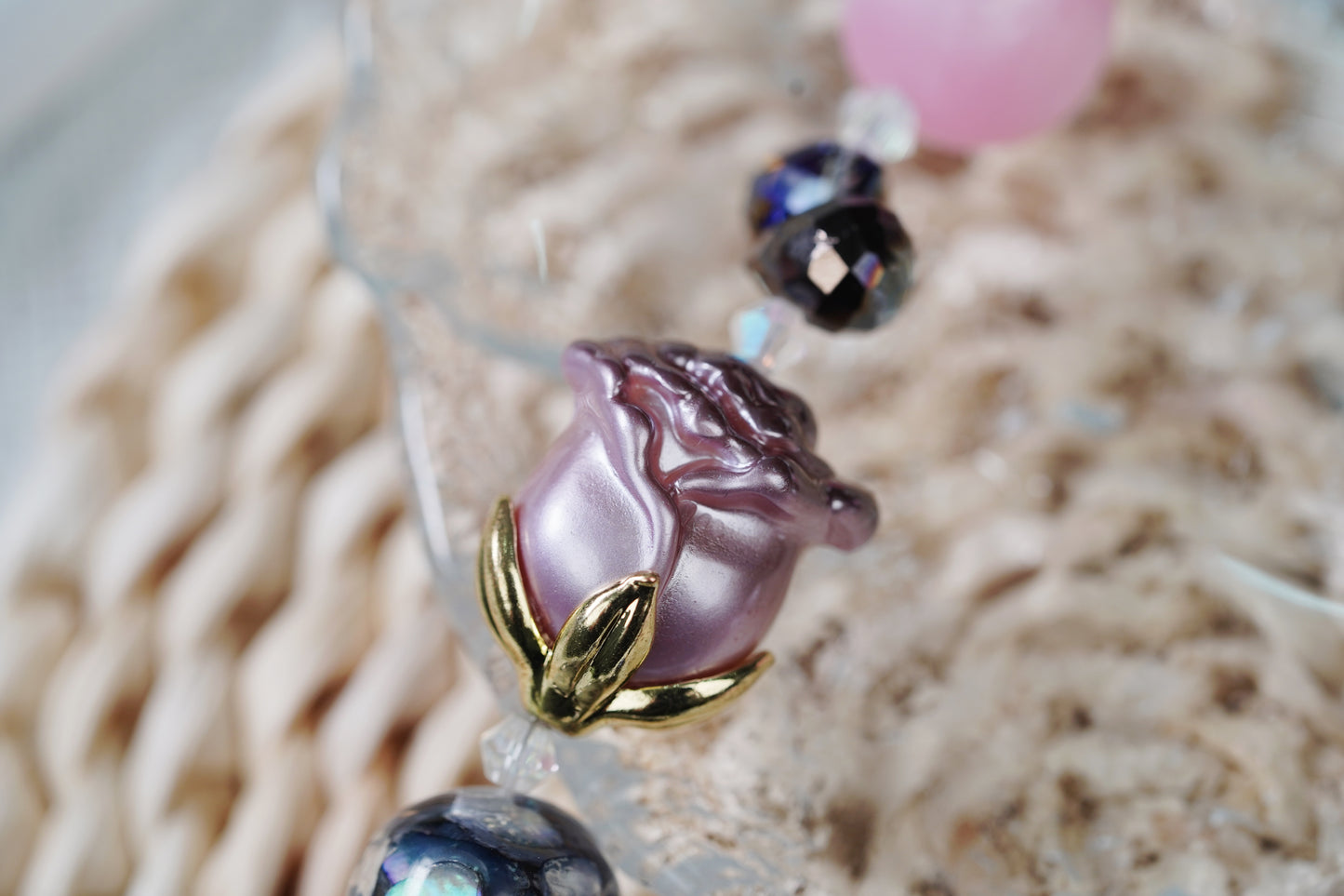 幻想的なミックス風チェーンが、あなたのおしゃれな日常を明るくします