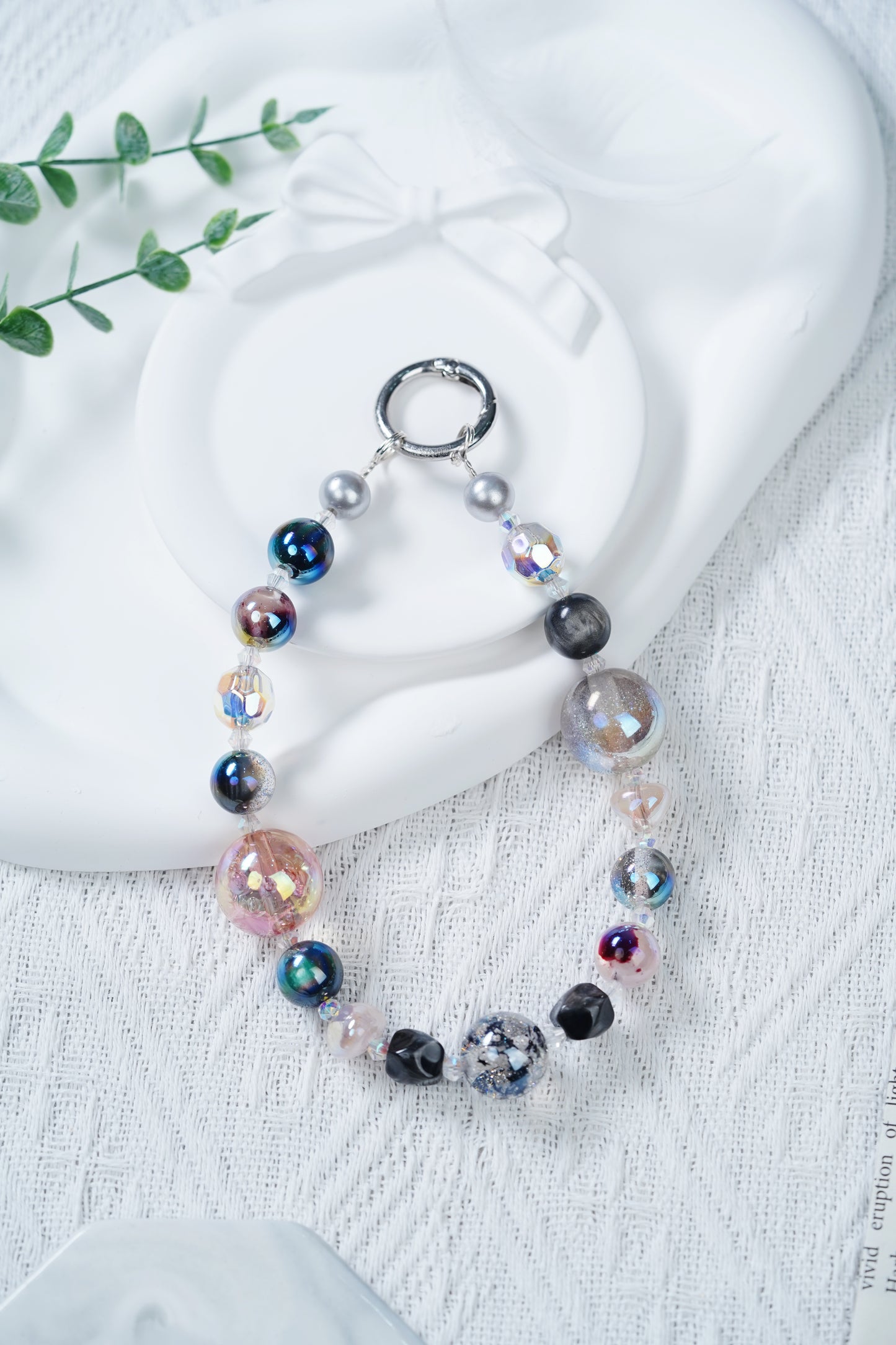 腕間銀河✨ ピンクの霧のバラと星のススキをつなぎ合わせて、それぞれの玉には小さなロマンが隠されていて、つけると摘みたくない～