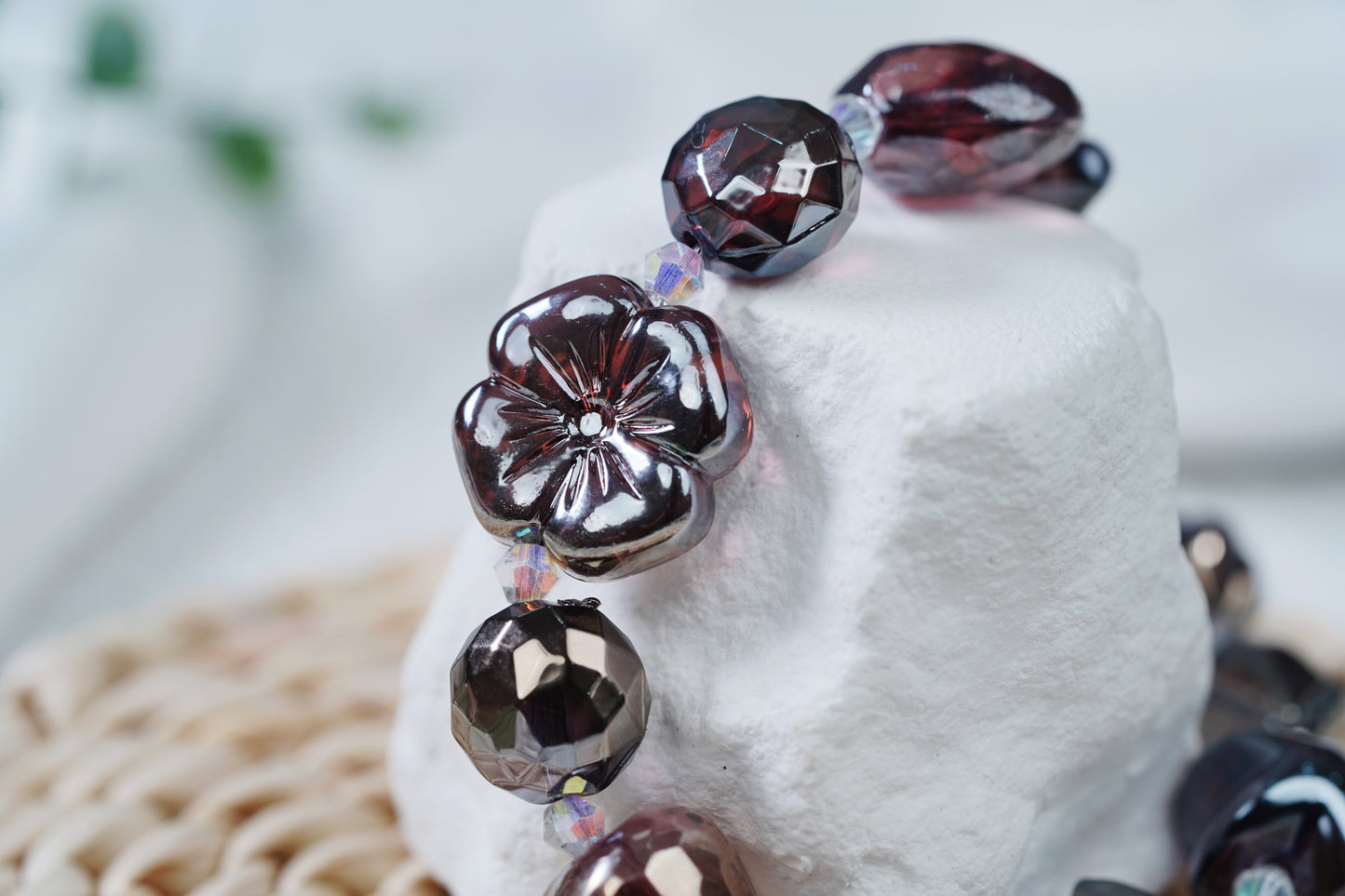 個性的な暗黒風、鎖を解く新しい潮流